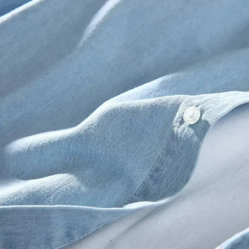 LC™ Men’s Long-Sleeved Denim Shirt
